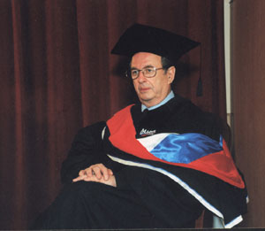 Михайлович В.А., почетный доктор академии. 2002 г.