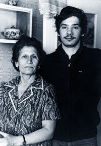 Сын Аркадий Анатольевич Колчак с тетей Зоей Герасимовной. 1988 г.